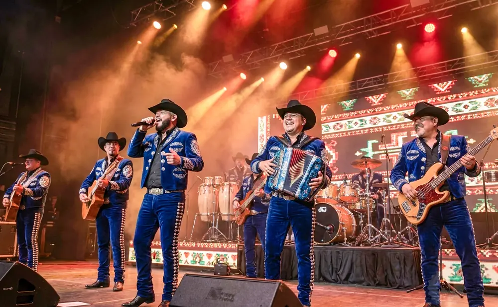Audience at a Duelo concert